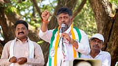 'ಒಕ್ಕಲಿಗರು ದಡ್ಡರಲ್ಲ, ಸ್ವಾಮೀಜಿಗಳು ಯಾರ ಪರವೂ ಅಲ್ಲ, ಪರ್ಯಾಯ ಮಠ ಸೃಷ್ಟಿಸಿದ್ದೇ HD Kumaraswamy': ಡಿಕೆ ಶಿವಕುಮಾರ್