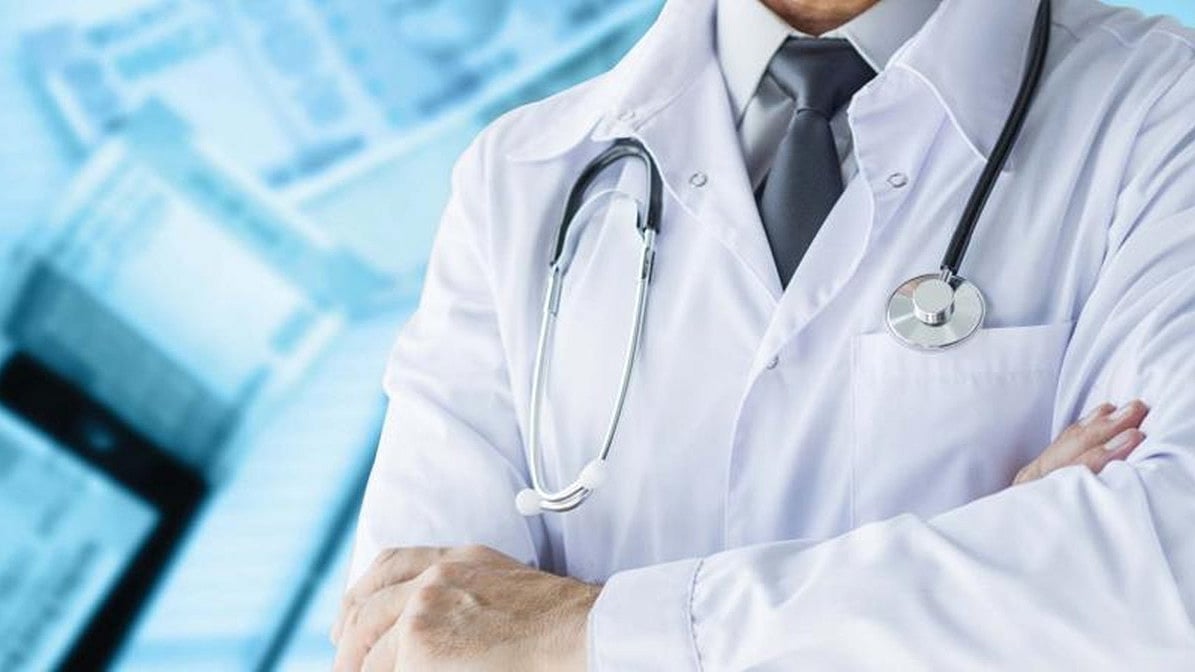 MBBS ಪದವಿ ಪಡೆಯದ ದಂತ ವೈದರನ್ನು ತಾಲ್ಲೂಕು ಆರೋಗ್ಯ ಅಧಿಕಾರಿ ಹುದ್ದೆಗೆ ನಿಯೋಜಿಸುವಂತಿಲ್ಲ: ಹೈಕೋರ್ಟ್
