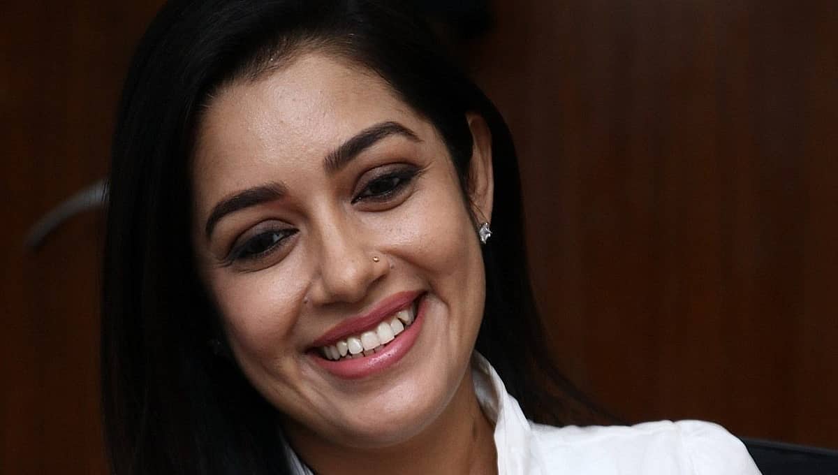 ಬೆಂಗಳೂರು: ನಟಿ ಛಾಯಾ ಸಿಂಗ್ ಮನೆಯಲ್ಲಿ ಕಳ್ಳತನ; ಕೆಲಸದಾಕೆ ಬಂಧನ, ಲಕ್ಷಾಂತರ ರು. ಮೌಲ್ಯದ ಚಿನ್ನಾಭರಣ ವಶ