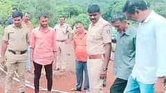 ಕೊಡಗು: ಬಾಲಕಿಯ ರುಂಡ ಕತ್ತರಿಸಿದ ಆರೋಪಿ ಪ್ರಕಾಶ್ ನಂತರ ಮಾಡಿದ್ದೇನು, ಮೀನಾ ತಾಯಿಗೆ ಶಾಸಕ ಡಾ. ಮಂತರ್ ಗೌಡ ಸಾಂತ್ವನ