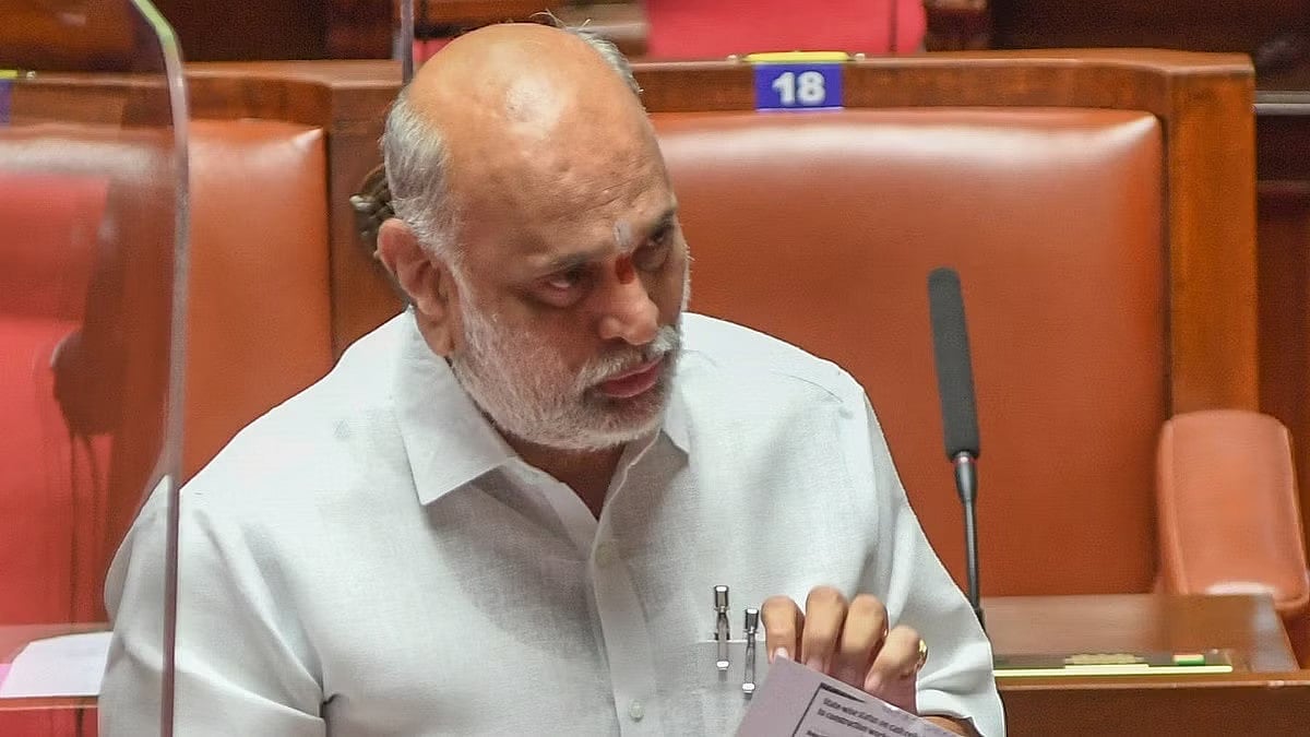 ಬಿಜೆಪಿ ಶಾಸಕ ಶಿವರಾಮ್ ಹೆಬ್ಬಾರ್ ಮತ್ತೆ ಡಿಕೆಶಿ ಭೇಟಿ: ಪರಿಷತ್ ಚುನಾವಣೆ ಹಿನ್ನೆಲೆಯಲ್ಲಿ ಕುತೂಹಲ