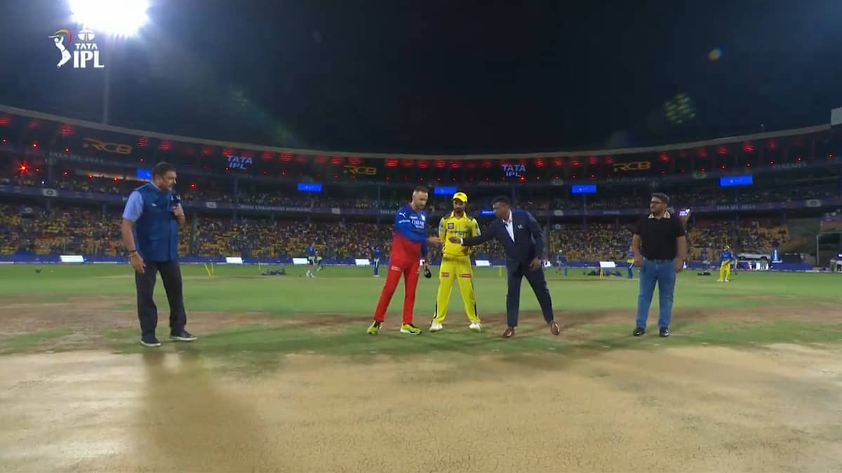 IPL 2024: ಪ್ಲೇ ಆಫ್ ಗೆ ಪೈಪೋಟಿ; RCB ವಿರುದ್ಧ ಟಾಸ್ ಗೆದ್ದ ಚೆನ್ನೈ ಬೌಲಿಂಗ್ ಆಯ್ಕೆ