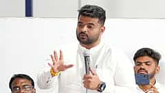 ಮೋದಿ ಪ್ರಧಾನಿಯಾದ್ದರಿಂದ ಪ್ರಜ್ವಲ್ ರೇವಣ್ಣ ವಿದೇಶಕ್ಕೆ ಪರಾರಿ: ಕಾಂಗ್ರೆಸ್