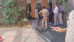 ಬೆಂಗಳೂರಿನ 3 ಪ್ರತಿಷ್ಟಿತ ಹೋಟೆಲ್ಗಳಿಗೆ ಹುಸಿ ಬಾಂಬ್ ಬೆದರಿಕೆ ಇ-ಮೇಲ್: ಪೊಲೀಸರ ತಪಾಸಣೆ