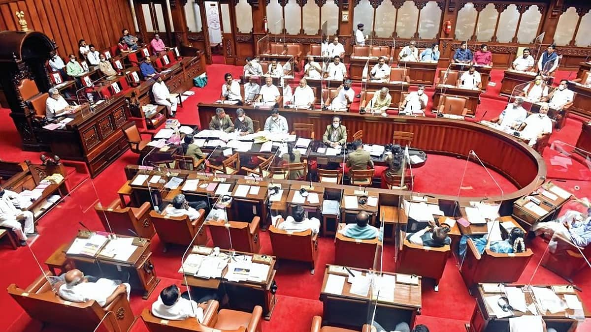 ರಾಜ್ಯದಲ್ಲೀಗ MLC ಚುನಾವಣೆ ಕಾವು: ಬಹುಮತದತ್ತ ಕಾಂಗ್ರೆಸ್ ಚಿತ್ತ; ಪ್ರಜ್ವಲ್ ಕೇಸ್ ಬೆನ್ನಲ್ಲೇ BJP-JDS ಸೀಟು ಹಂಚಿಕೆ ಕೌತುಕ!