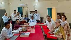 LokSabha Election 2024: ರಾಯ್ ಬರೇಲಿಯಲ್ಲಿ ರಾಹುಲ್ ಗಾಂಧಿ ನಾಮಪತ್ರ ಸಲ್ಲಿಕೆ; ಸೋನಿಯಾ, ಖರ್ಗೆ ಉಪಸ್ಥಿತಿ!