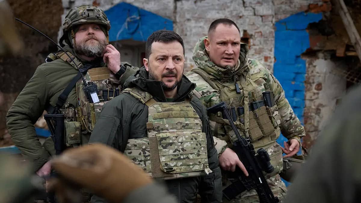 Russia vs Ukraine: ಶಸ್ತ್ರಾಸ್ತ್ರಗಳಿಲ್ಲದೇ ಪರದಾಟ; ಅಧ್ಯಕ್ಷರ ವಿರುದ್ಧವೇ ತಿರುಗಿಬಿದ್ದ ಉಕ್ರೇನ್ ಸೈನಿಕರು!