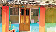 ಮಂಡ್ಯ: ತಾಲ್ಲೂಕು ಆರೋಗ್ಯಾಧಿಕಾರಿ ಕಚೇರಿ ಹಿಂಭಾಗದಲ್ಲಿಯೇ ಅಕ್ರಮ ಗರ್ಭಪಾತ; ನಾಲ್ವರ ಬಂಧನ
