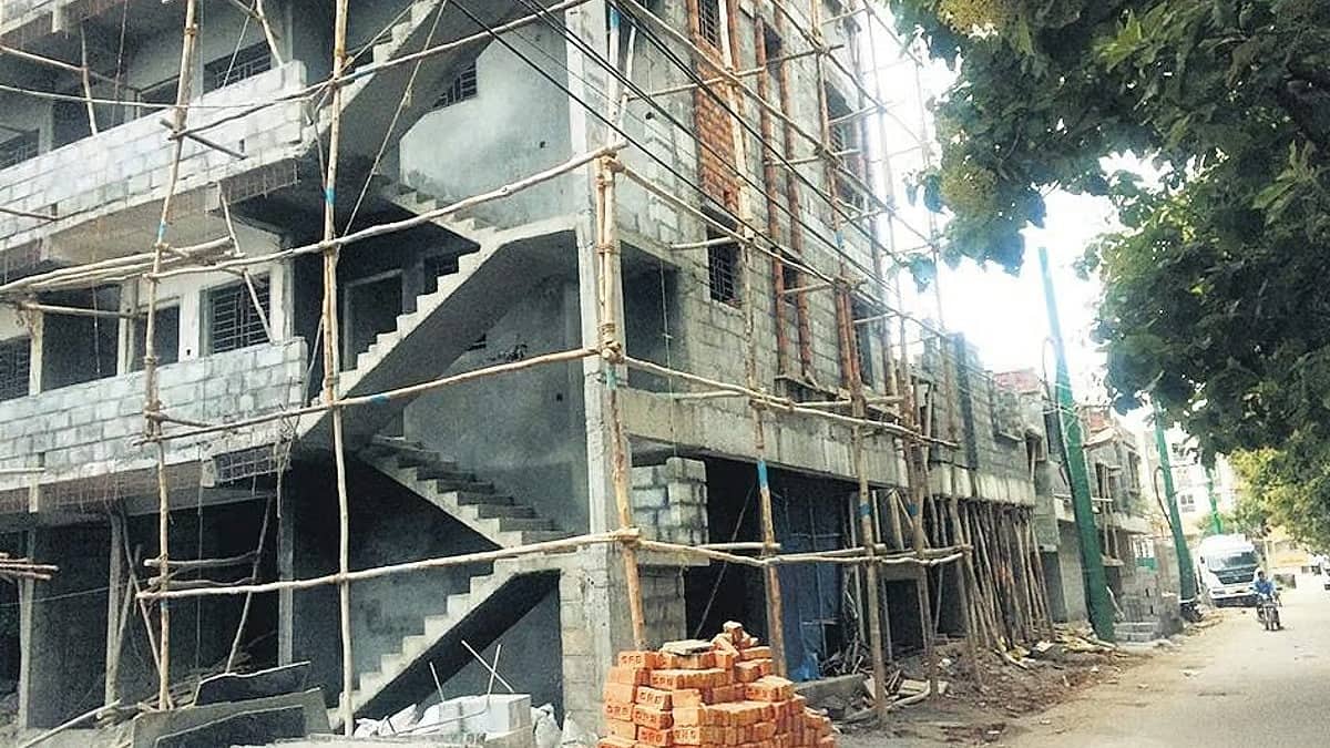 ರಾತ್ರಿ ವೇಳೆ ಕಟ್ಟಡ ನಿರ್ಮಾಣ ಮಾಡಿ ಬಿಲ್ಡರ್ಗಳು ನಿಯಮ ಉಲ್ಲಂಘಿಸುತ್ತಿದ್ದಾರೆ: ವೈಟ್ಫೀಲ್ಡ್ ನಿವಾಸಿಗಳ ಆರೋಪ
