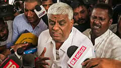ಮನೆ ಕೆಲಸದಾಕೆ ಮೇಲೆ ಲೈಂಗಿಕ ದೌರ್ಜನ್ಯ ಪ್ರಕರಣ: ಜೆಡಿಎಸ್ ಶಾಸಕ ಹೆಚ್.ಡಿ ರೇವಣ್ಣಗೆ ಜಾಮೀನು
