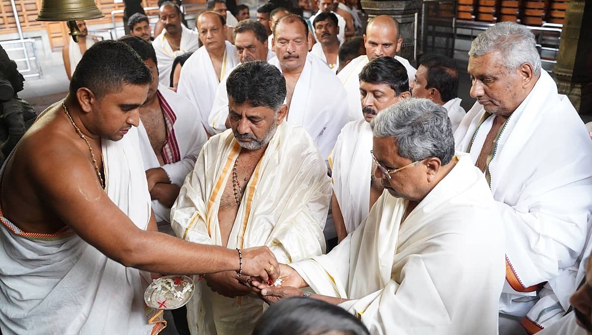 ಧರ್ಮಸ್ಥಳಕ್ಕೆ ಭೇಟಿ ನೀಡಿ, ಮಂಜುನಾಥ ಸ್ವಾಮಿಯ ದರ್ಶನ ಪಡೆದ ಸಿಎಂ, ಡಿಸಿಎಂ