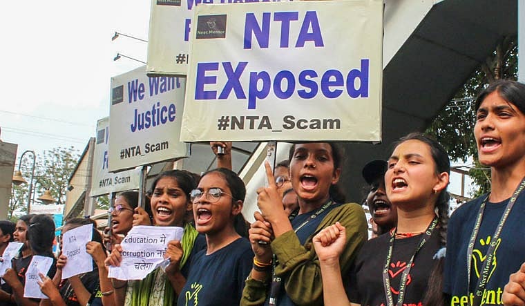 NEET-UG ಮರುಪರೀಕ್ಷೆಗೆ ಗ್ರೇಸ್ ಮಾರ್ಕ್ಸ್ ಪಡೆದ ಶೇ.50ರಷ್ಟು ವಿದ್ಯಾರ್ಥಿಗಳು ಗೈರು!