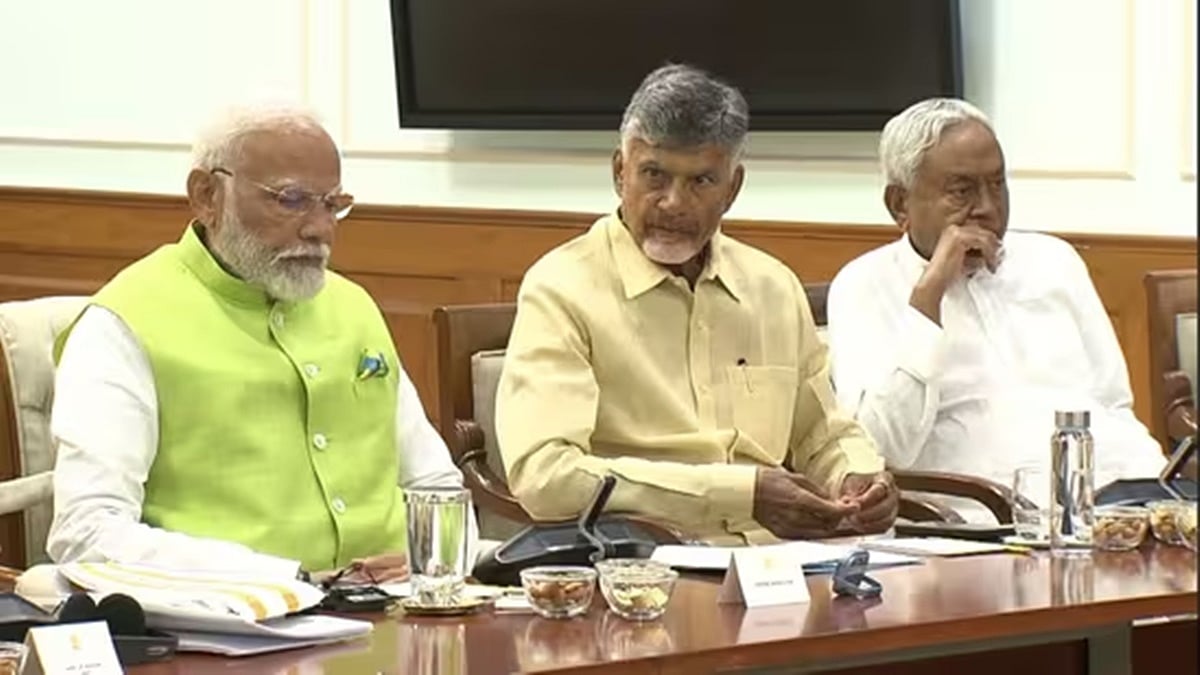 NDA ನಾಯಕರ ಸಭೆ ಅಂತ್ಯ, ಮೋದಿ ಸರ್ಕಾರ ರಚನೆಗೆ ಬೆಂಬಲ ಪತ್ರ ನೀಡಿದ ನಿತೀಶ್, ನಾಯ್ಡು