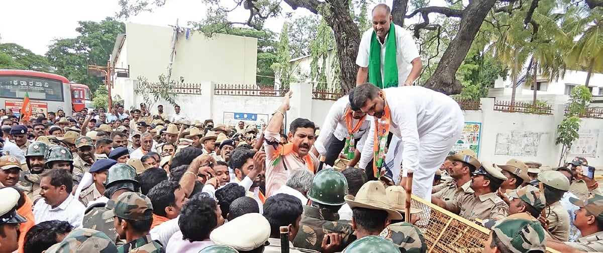 ವಾಲ್ಮೀಕಿ ನಿಗಮ ಹಗರಣ ಪ್ರಕರಣ: ಸಿಎಂ ರಾಜೀನಾಮೆಗೆ ಆಗ್ರಹಿಸಿ ರಾಜ್ಯದಾದ್ಯಂತ ಬಿಜೆಪಿ ಪ್ರತಿಭಟನೆ