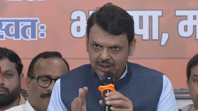 ಮಹಾರಾಷ್ಟ್ರದಲ್ಲಿ ಬಿಜೆಪಿ ಕಳಪೆ ಸಾಧನೆ: ಡಿಸಿಎಂ ಸ್ಥಾನಕ್ಕೆ ದೇವೇಂದ್ರ ಫಡ್ನವಿಸ್ ರಾಜೀನಾಮೆ?