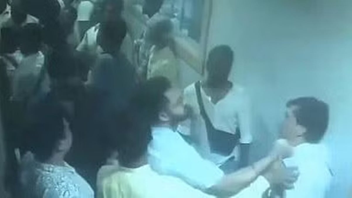 ರೆಸ್ಟೋರೆಂಟ್ ಮಾಲೀಕನ ಮೇಲೆ ಟಿಎಂಸಿ ಶಾಸಕ ಹಲ್ಲೆ: ವಿಡಿಯೋ