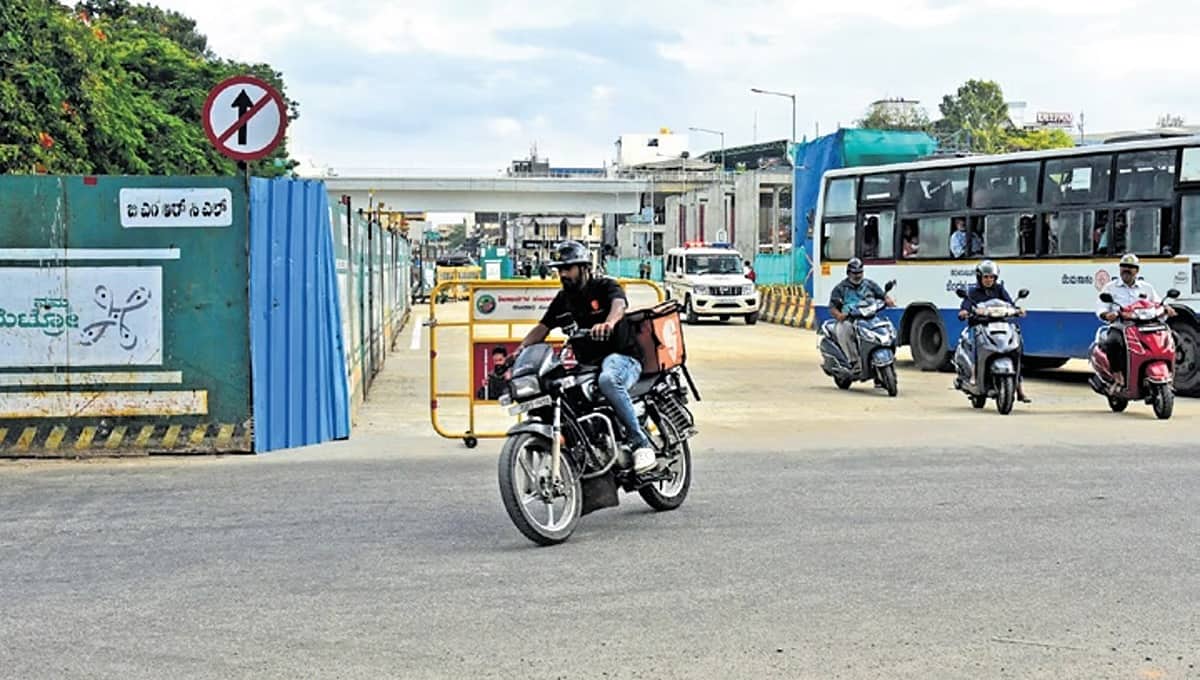 ಮೆಟ್ರೋ ಕಾಮಗಾರಿ ಹಿನ್ನೆಲೆ: ಐದು ವರ್ಷಗಳ ನಂತರ ಸಂಚಾರಕ್ಕೆ ಕಾಮರಾಜ್ ರಸ್ತೆ ಮುಕ್ತ!