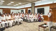 NDA ನಾಯಕರಿಗೆ ಮೋದಿ ಚಹಾಕೂಟ; ಸಂಭವನೀಯ ಸಚಿವರ ಪಟ್ಟಿ!