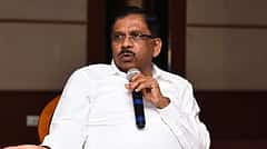 ಗ್ಯಾರಂಟಿ ಯೋಜನೆಗಳು ನಿಲ್ಲುವುದಿಲ್ಲ: ಗೃಹ ಸಚಿವ ಪರಮೇಶ್ವರ್ ಸ್ಪಷ್ಟನೆ