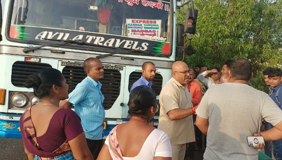 ಉತ್ತರ ಕನ್ನಡ: ಕಾರವಾರದಿಂದ ಗೋವಾಗೆ ಅಕ್ರಮವಾಗಿ ಸಾಗಿಸುತ್ತಿದ್ದ ಕಪ್ಪೆಗಳ ರಕ್ಷಣೆ; ಚಾಲಕ, ನಿರ್ವಾಹಕನ ಬಂಧನ