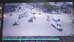 Kolhapur: ಭೀಕರ ಅಪಘಾತ, ವೇಗವಾಗಿ ಬಂದು ಹಲವು ಬೈಕ್ ಗಳಿಗೆ ಕಾರು ಢಿಕ್ಕಿ; ಗಾಳಿಯಲ್ಲಿ ಹಾರಿದ ಸವಾರರು, CCTV Video ವೈರಲ್!