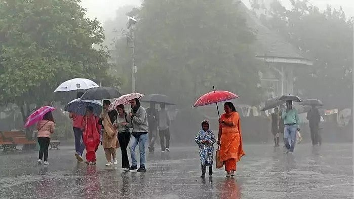 ದಕ್ಷಿಣ ಕನ್ನಡ ಜಿಲ್ಲೆಯಲ್ಲಿ ಭಾರೀ ಮಳೆ ಮುಂದುವರಿಕೆ: ಶಾಲೆ, ಪಿಯು ಕಾಲೇಜುಗಳಿಗೆ ರಜೆ
