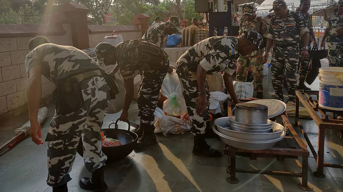 CRPF ಅಡುಗೆ ಸಿಬ್ಬಂದಿಗೆ ಬಡ್ತಿ: 85 ವರ್ಷಗಳ ಇತಿಹಾಸದಲ್ಲಿ ಇದೇ ಮೊದಲು!