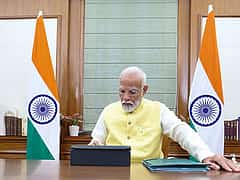 ಕಾಶ್ಮೀರದಲ್ಲಿ ಉಗ್ರರ ದಮನಕ್ಕೆ ಸಶಸ್ತ್ರ ಪಡೆಗಳ ಸಂಪೂರ್ಣ ಶಕ್ತಿ ಬಳಸುವಂತೆ ಪ್ರಧಾನಿ ಮೋದಿ ಆದೇಶ