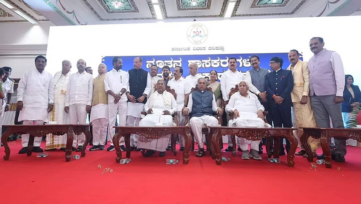 17 ನೂತನ ವಿಧಾನ ಪರಿಷತ್ ಸದಸ್ಯರಿಂದ ಪ್ರಮಾಣ ವಚನ ಸ್ವೀಕಾರ