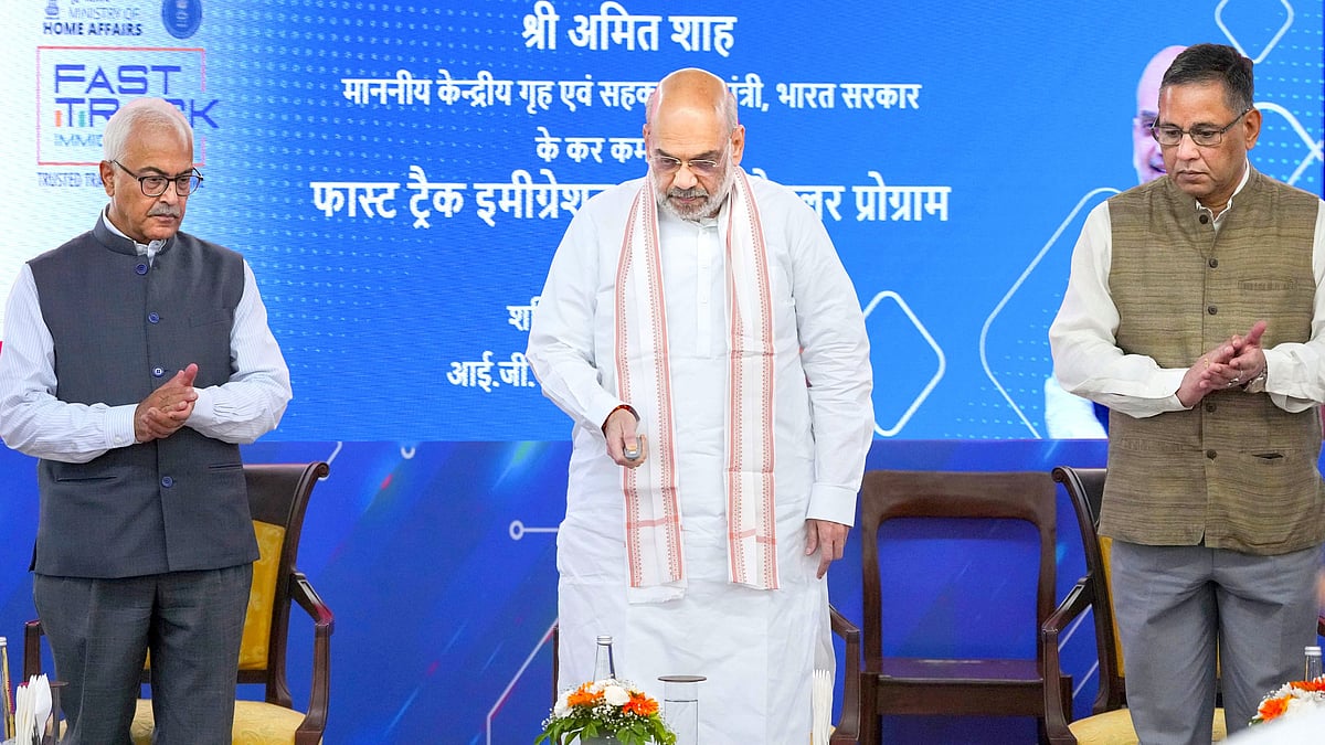 ಪೂರ್ವ-ಪರಿಶೀಲಿಸಿದ ಭಾರತೀಯ ಪ್ರಜೆಗಳು, ಒಸಿಐ ಕಾರ್ಡುದಾರರಿಗೆ ವೇಗದ ವಲಸೆ ಸೇವೆ ಒದಗಿಸಲು ವಿಶೇಷ ಕಾರ್ಯಕ್ರಮ; ಅಮಿತ್ ಶಾ ಉದ್ಘಾಟನೆ!