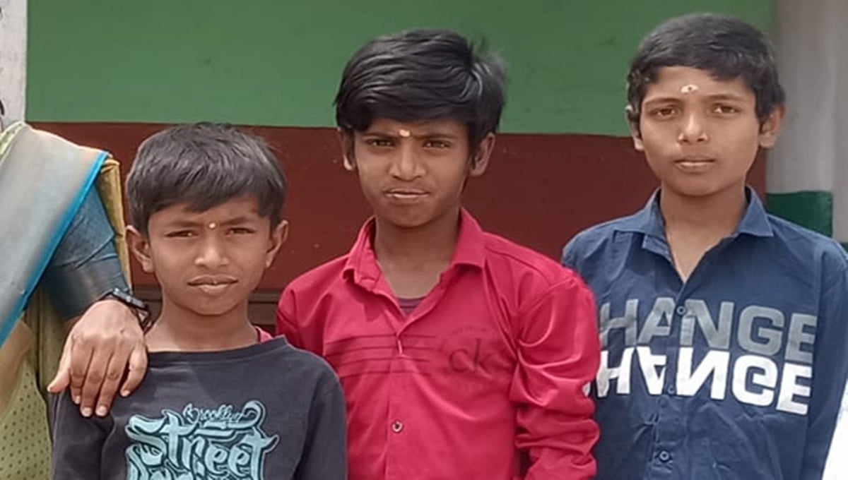 ಹಾಸನ: ಕೆರೆಯಲ್ಲಿ ಮುಳುಗಿ ಮೃತಪಟ್ಟ ಮಕ್ಕಳ ಕುಟುಂಬಕ್ಕೆ ಸಚಿವರಿಂದ ಪರಿಹಾರದ ಚೆಕ್ ವಿತರಣೆ