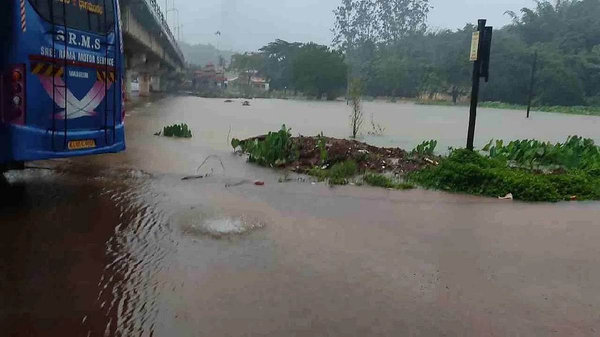 ಕೊಡಗು ಜಿಲ್ಲೆಯಲ್ಲಿ ವರ್ಷಧಾರೆ: ಭಾಗಮಂಡಲ ತ್ರಿವೇಣಿ ಸಂಗಮ ಭರ್ತಿ, ನಾಪೊಕ್ಲು ರಸ್ತೆ ಸಂಪರ್ಕ ಕಡಿತ