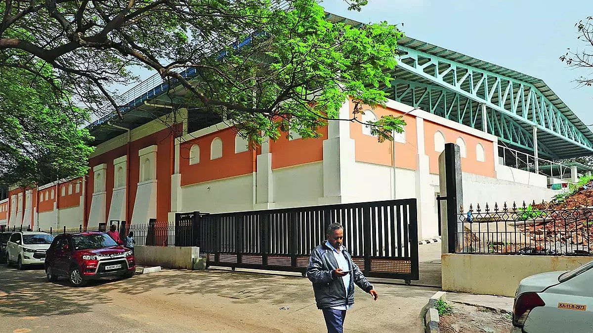 Freedom Park: ದೇಶದಲ್ಲೇ ಮೊದಲು; ಬೆಂಗಳೂರಿನಲ್ಲಿ ಸರ್ಕಾರಿ ಒಡೆತನದ ದುಬೈ ಮಾದರಿಯ ಬಹುಮಹಡಿ ಪಾರ್ಕಿಂಗ್!