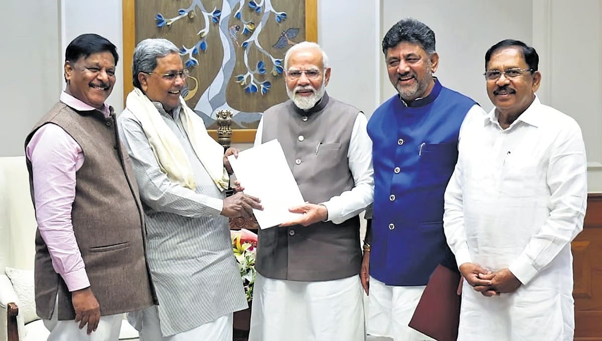 ಪ್ರಧಾನಿ ಮೋದಿ ಭೇಟಿಯಾದ ಸಿಎಂ ಸಿದ್ದರಾಮಯ್ಯ: ರಾಜ್ಯದ ವಿವಿಧ ಯೋಜನೆಗಳ ಬಗ್ಗೆ ಚರ್ಚೆ