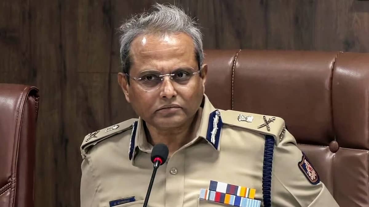 ರೇಣುಕಾಸ್ವಾಮಿ ಕೊಲೆ ಕೇಸ್: 17 ಆರೋಪಿಗಳ ಬಂಧನ, ಪೊಲೀಸರ ಸಮಯ ಪ್ರಜ್ಞೆಯಿಂದ ಪ್ರಕರಣ ಬಹಿರಂಗ- ಪೊಲೀಸ್ ಆಯುಕ್ತ ಬಿ ದಯಾನಂದ್