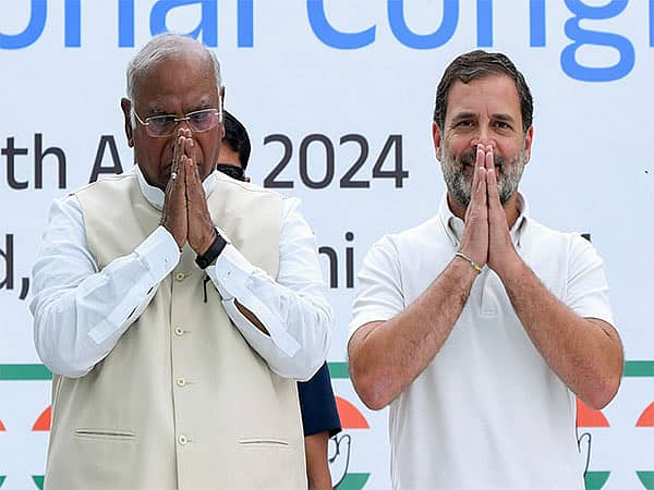 Invest Karnataka Summit: ಎಐಸಿಸಿ ಅಧ್ಯಕ್ಷ ಮಲ್ಲಿಕಾರ್ಜುನ ಖರ್ಗೆ, ರಾಹುಲ್ ಗಾಂಧಿ ಗೈರು!