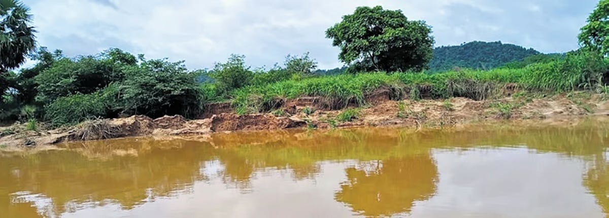 ಮಂಗಳೂರು: ಮರಳು ದಂಧೆಯಿಂದ ಕಣ್ಮರೆಯಾಗುತ್ತಿದೆ 'ಪಾವೂರು ಉಳಿಯ ದ್ವೀಪ'!