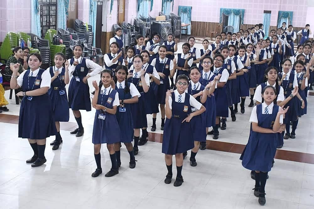 ಬೆಂಗಳೂರು: ಶಾಲೆಗಳಲ್ಲಿ ಬ್ಯಾಗ್ ಮುಕ್ತ ಶನಿವಾರ ಆಚರಣೆ ಮುಂದುವರಿಕೆ, ಮಕ್ಕಳಲ್ಲಿ ಸೃಜನಶೀಲತೆಗೆ ಒತ್ತು