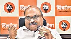 ಮಹಾರಾಷ್ಟ್ರ MLC ಚುನಾವಣೆ: BJP ಅಭ್ಯರ್ಥಿಯನ್ನು ಸೋಲಿಸಿದ ಉದ್ಧವ್ ಬಣದ ಶಿವಸೇನೆ ನಾಯಕ ಅನಿಲ್ ಪರಬ್!