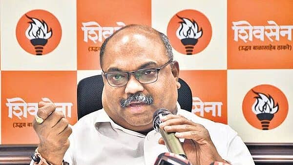 ಮಹಾರಾಷ್ಟ್ರ MLC ಚುನಾವಣೆ: BJP ಅಭ್ಯರ್ಥಿಯನ್ನು ಸೋಲಿಸಿದ ಉದ್ಧವ್ ಬಣದ ಶಿವಸೇನೆ ನಾಯಕ ಅನಿಲ್ ಪರಬ್!