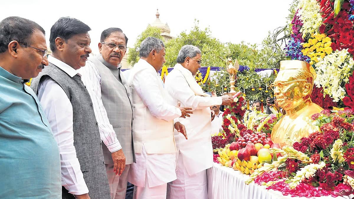 CM ಹುದ್ದೆ ಕ್ಯಾತೆ ಬೆನ್ನಲ್ಲೇ ಸಿದ್ದರಾಮಯ್ಯ ಇಮೇಜ್ ಹೆಚ್ಚಳಕ್ಕೆ ಬೆಂಬಲಿಗರಿಂದ ಮತ್ತೆ ಅಹಿಂದ ರ್ಯಾಲಿಗೆ ಚಿಂತನೆ!