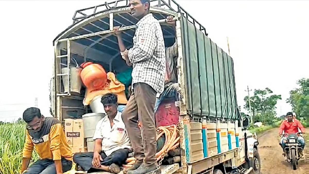 ಮಹಾರಾಷ್ಟ್ರದಲ್ಲಿ ಧಾರಾಕಾರ ಮಳೆ: ಕೃಷ್ಣಾ ನದಿಯಲ್ಲಿ ಪ್ರವಾಹದ ಭೀತಿ, ನದಿ ತೀರದ ಗ್ರಾಮಸ್ಥರು ಸುರಕ್ಷಿತ ಸ್ಥಳಕ್ಕೆ ಸ್ಥಳಾಂತರ