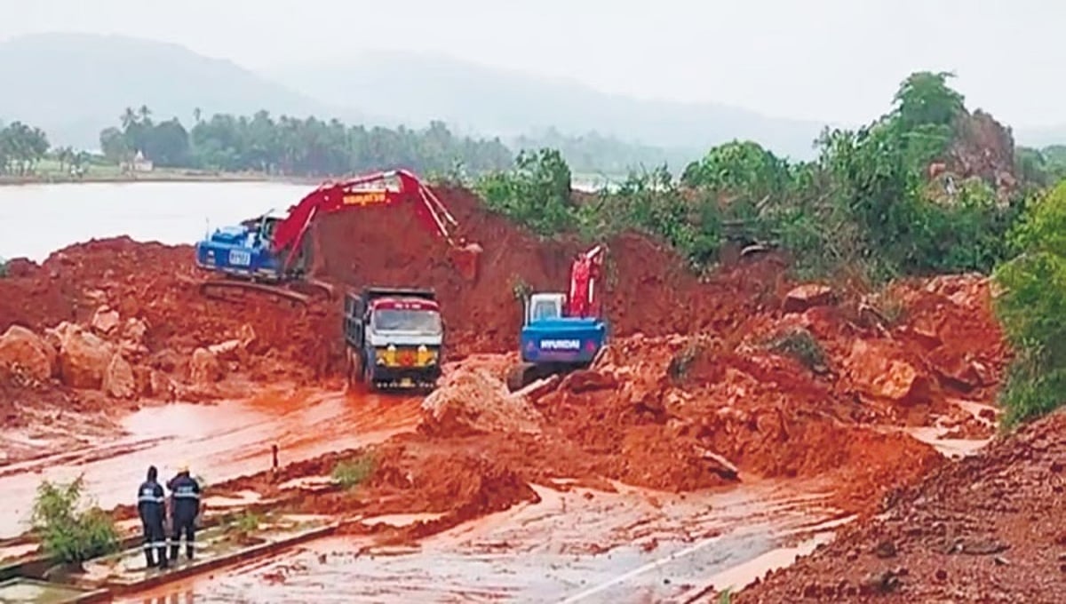 ಶಿರೂರು ಭೂಕುಸಿತ: ಮಳೆಯಿಂದ ರಕ್ಷಣಾ ಕಾರ್ಯಾಚರಣೆ ಸ್ಥಗಿತ; ಅವಶೇಷಗಳಡಿ ಹಲವರು ಸಿಲುಕಿರುವ ಶಂಕೆ!