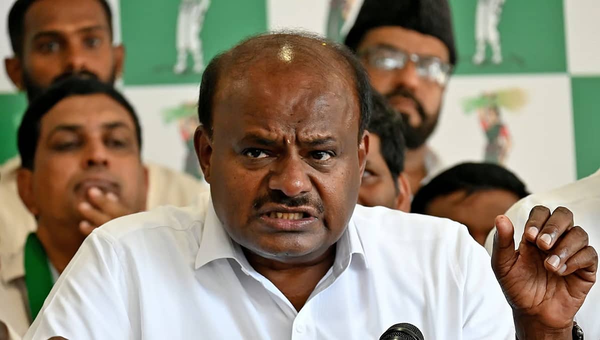 ಎರಡು ಬಾರಿ ಅಧಿಕಾರ ಹೋದಾಗ ನಾನು ಯಾವುದೇ ಮಠಾಧೀಶರ ನೆರವು ಕೇಳಿರಲಿಲ್ಲ: ಡಿಕೆಶಿಗೆ ಕುಮಾರಸ್ವಾಮಿ ಟಾಂಗ್; Video