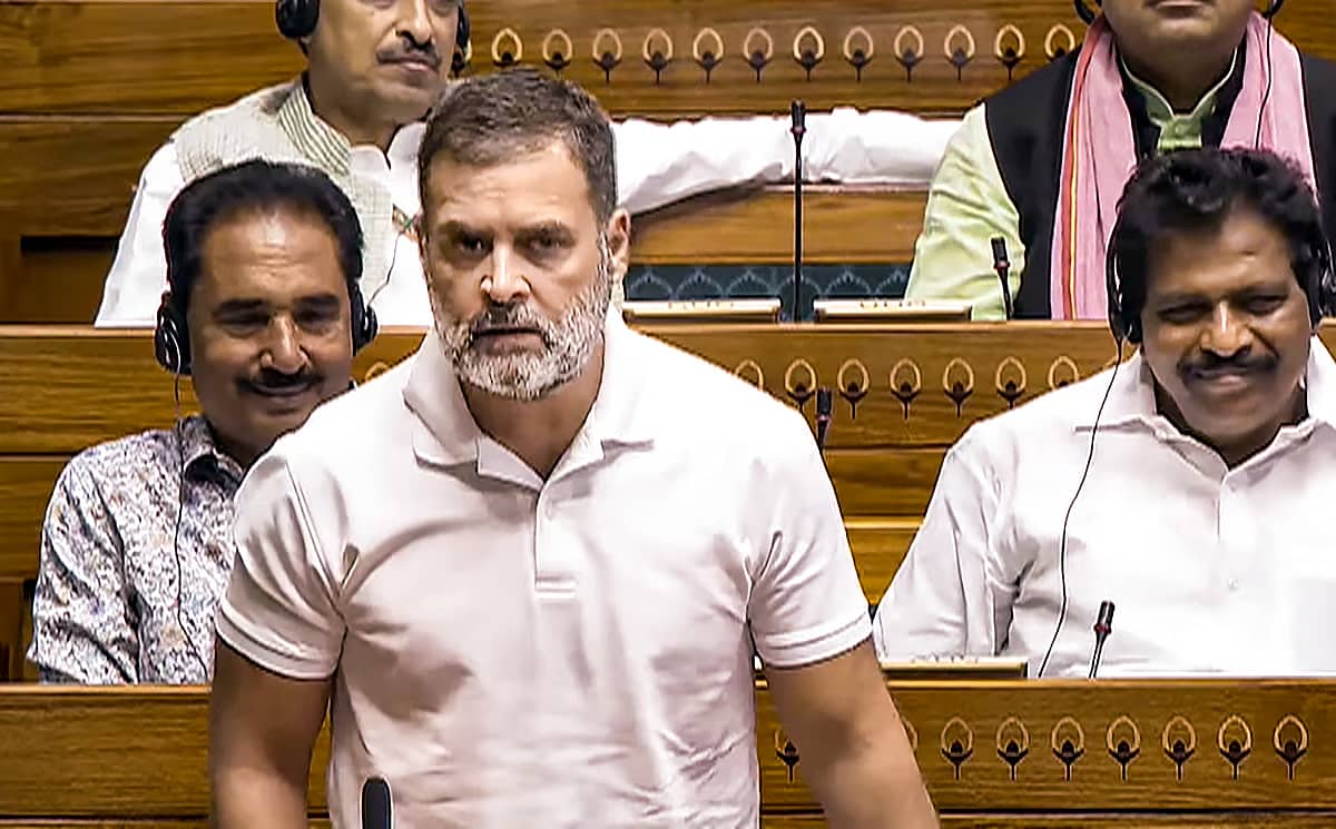 ಸಂಸತ್ ನಲ್ಲಿ ವಿಪಕ್ಷ ಸದಸ್ಯರಿಂದ ಪರೀಕ್ಷೆ ಪ್ರಶ್ನೆ ಪತ್ರಿಕೆ ಸೋರಿಕೆ ವಿಷಯ ಪ್ರಸ್ತಾಪ; ರಚನಾತ್ಮಕ ಚರ್ಚೆಗೆ ಸ್ಪೀಕರ್ ಕರೆ