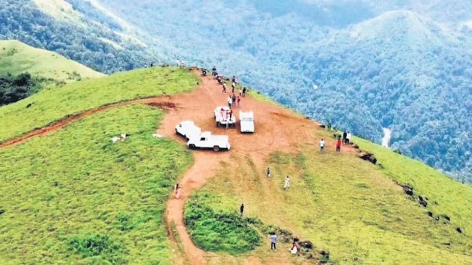 ಸಕಲೇಶಪುರ: ಪಟ್ಲ ಬೆಟ್ಟಕ್ಕೆ ಪ್ರವಾಸಿಗರ ಭೇಟಿ ನಿಷೇಧಿಸಿದ ಅರಣ್ಯ ಇಲಾಖೆ