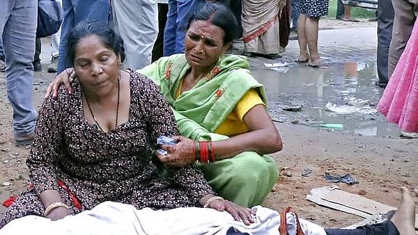 Hathras stampede: ಅನುಮತಿ ಪಡೆದಿದ್ದು 80 ಸಾವಿರ ಜನಕ್ಕೆ, ಸೇರಿದ್ದು 2 ಲಕ್ಷಕ್ಕೂ ಅಧಿಕ ಮಂದಿ!