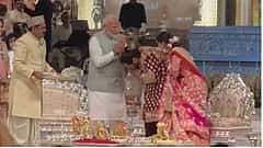 ಅನಂತ್ ಅಂಬಾನಿ, ರಾಧಿಕಾ ಮದುವೆಯಲ್ಲಿ ಭಾಗವಹಿಸಿ, ನವ ಜೋಡಿಗೆ ಆಶೀರ್ವದಿಸಿದ ಪ್ರಧಾನಿ ಮೋದಿ