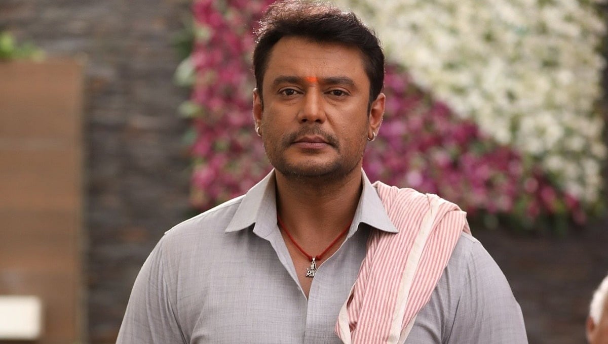 ಜೈಲಿನಲ್ಲಿರುವ ದರ್ಶನ್ ಭೇಟಿಯಾದ ಮೀನಾ ತೂಗುದೀಪ್ ಹಾಗೂ ದಿನಕರ್: ಮಗನನ್ನು ಸಂತೈಸಿದ ತಾಯಿ!