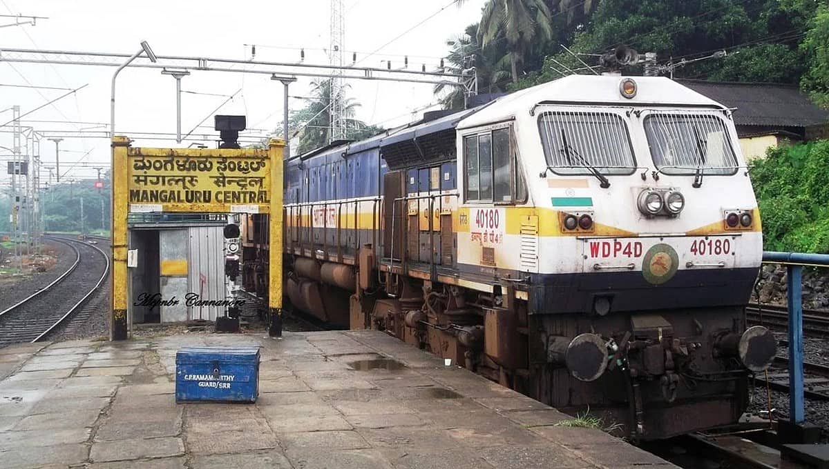 ದೋಣಿಗಲ್ ನಲ್ಲಿ ಹಳಿ ಮೇಲೆ ಮಣ್ಣು: ಬೆಂಗಳೂರು-ಮಂಗಳೂರು ರೈಲ್ವೆ ಸಂಚಾರ ತಾತ್ಕಾಲಿಕ ರದ್ದು